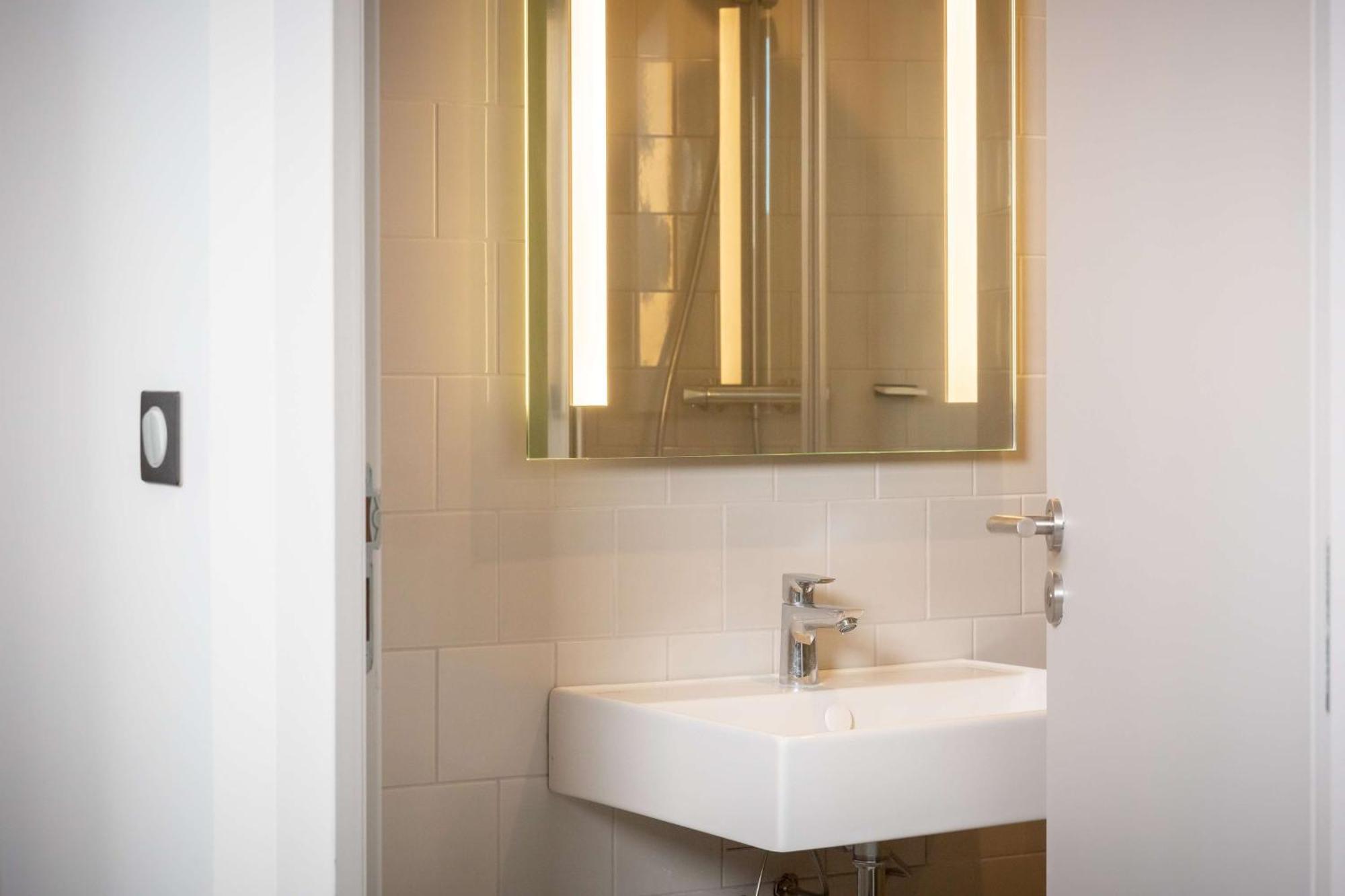 Best Western 11Bauer Paris Saint-Ouen Esterno foto